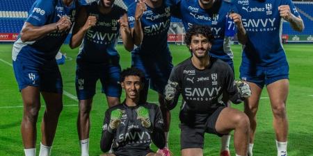 مشاركة الدوليين في تدريبات الهلال استعداداً لمباراة الخليج - اليوم الإخباري