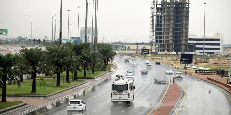 "الأرصاد" ينبه من أمطار غزيرة على عسير - اليوم الإخباري