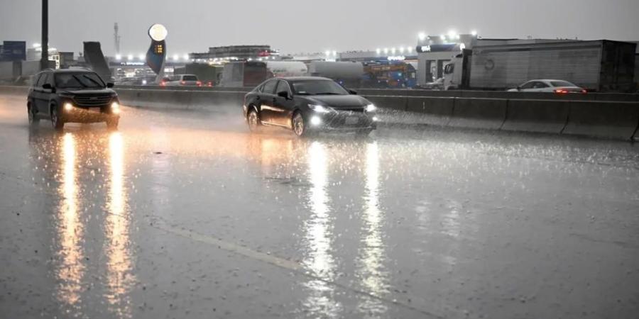 "الأرصاد" ينبه من أمطار غزيرة على عسير - اليوم الإخباري