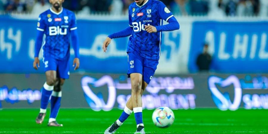 لماذا أثار مصعب الجوير غضب جماهير الهلال؟ - اليوم الإخباري