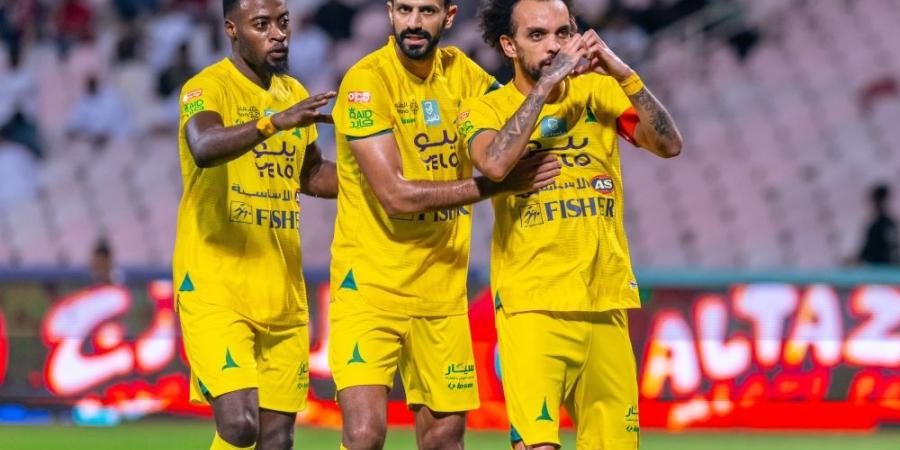 الخليج.. لتحقيق سلسلة تاريخية أمام الهلال بالدوري - اليوم الإخباري