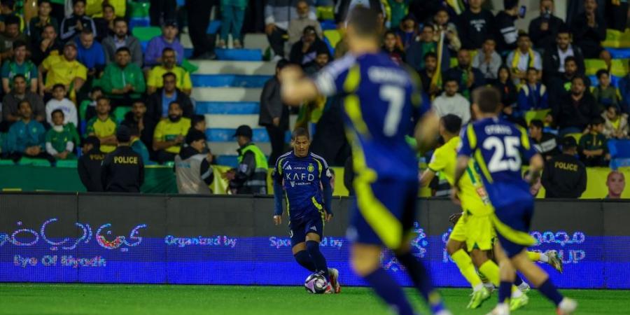 النصر يعود للانتصارات بثلاثية في شباك الخليج - اليوم الإخباري